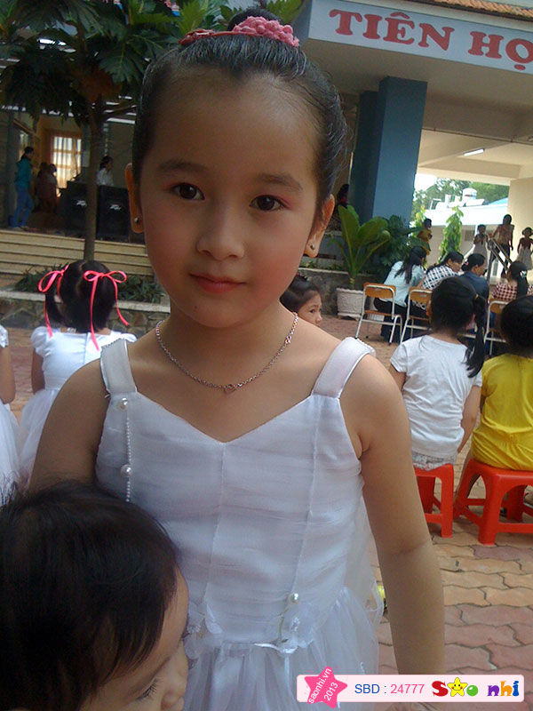 Bé Đào Nguyễn Khánh Băng