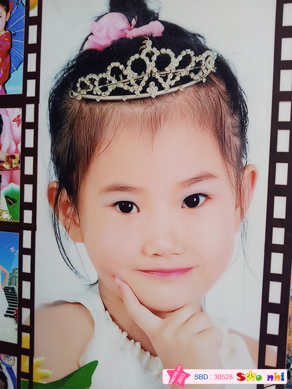 Bé Trần Hoàng Yến Nhi