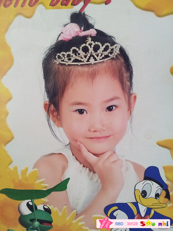 Bé Trần Hoàng Yến Nhi