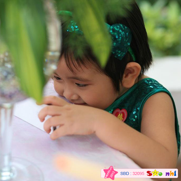 Bé Nguyễn Hiểu Hân