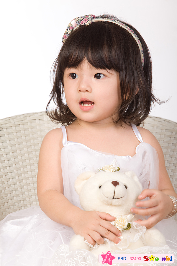 Bé Nguyễn Ngọc Minh Thư