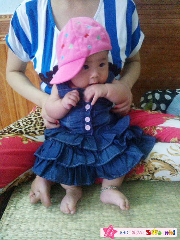Bé Trần Vũ Linh Đan