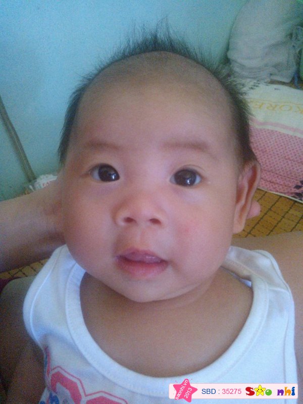 Bé Trần Vũ Linh Đan