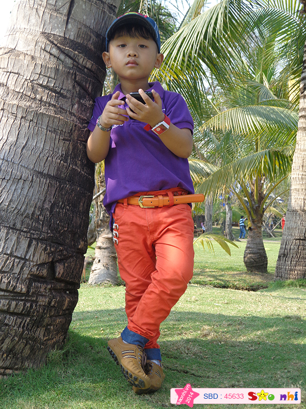 Bé Bùi Nguyễn Gia Huy
