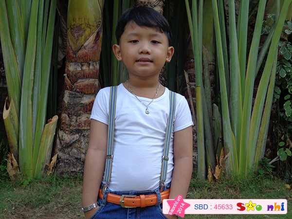 Bé Bùi Nguyễn Gia Huy