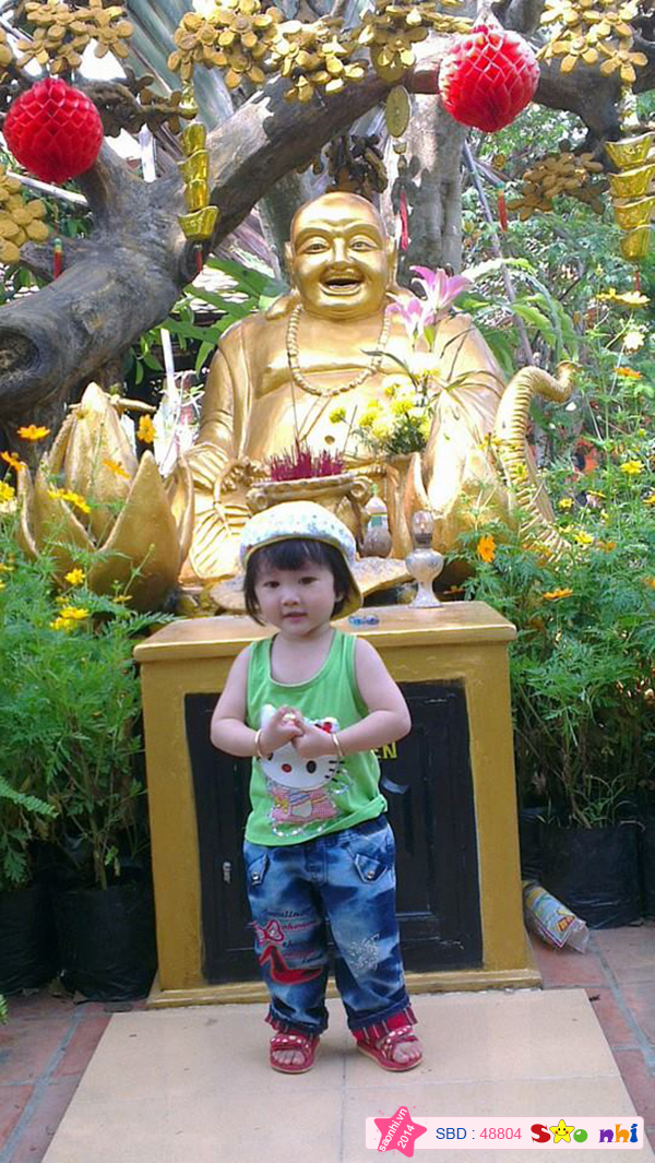 Bé Bùi Lý Bảo Ngọc