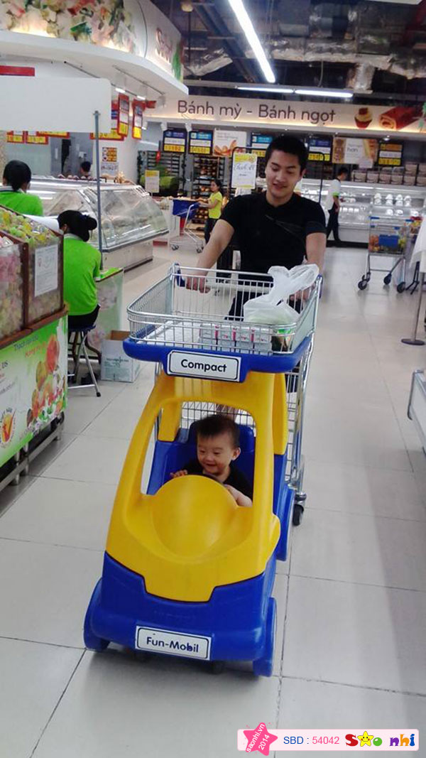 Bé Nguyễn Trần Gia Như