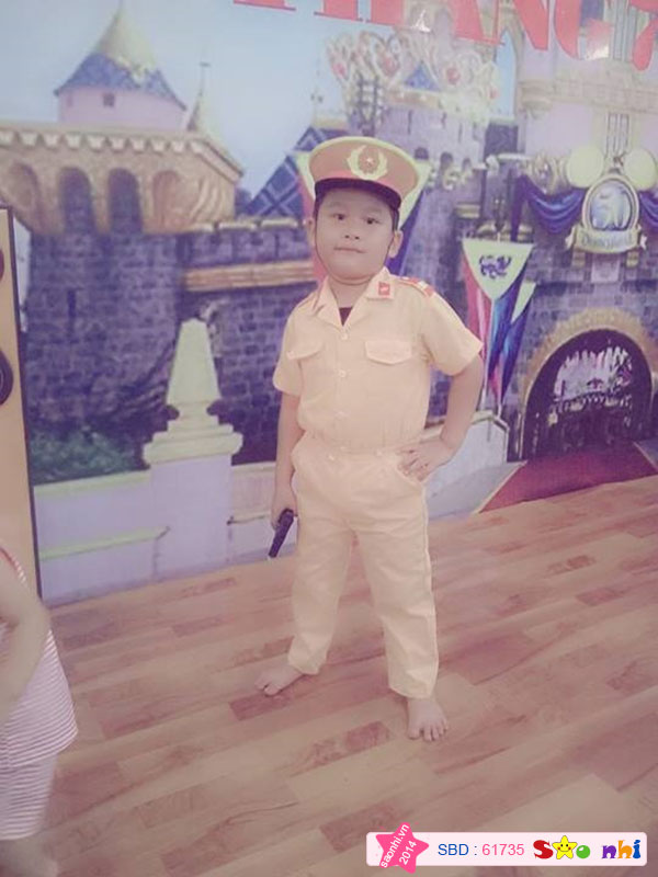 Ước mơ làm chú cảnh sát giao thông 