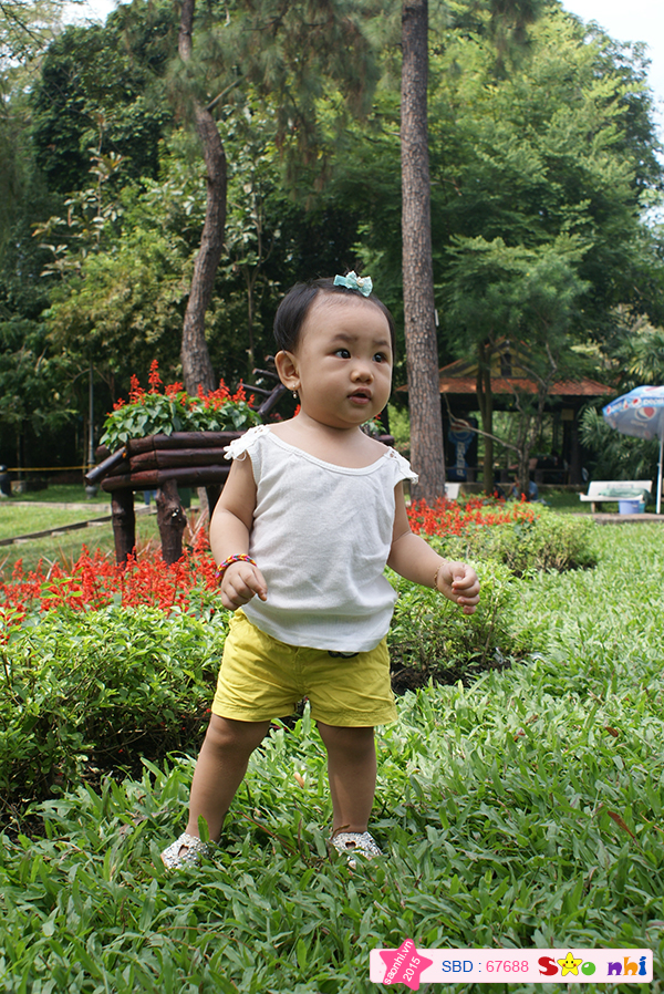 Bé Nguyễn Lê Linh Đan