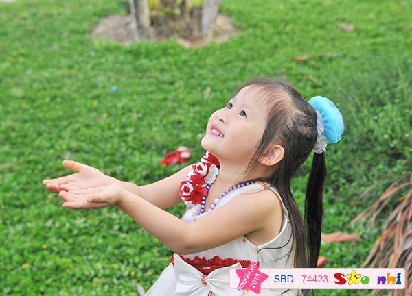 Bé Lê Nguyễn Linh Đan