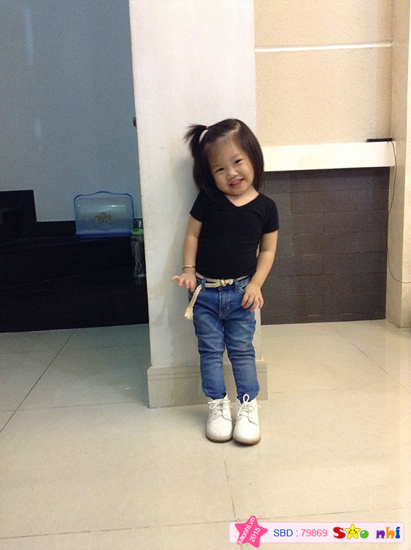 Bé Nguyễn Ngọc Thư Kỳ