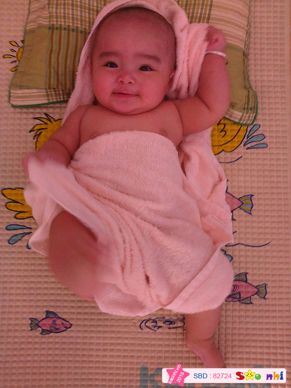 💛❤💛 Mới vừa đc mami tắm rửa sạch sẽ, thơm tho.......Thích thật 💛❤💛 