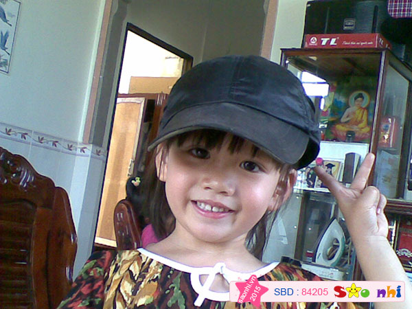 Bé Lưu Ngọc Khánh Uyên