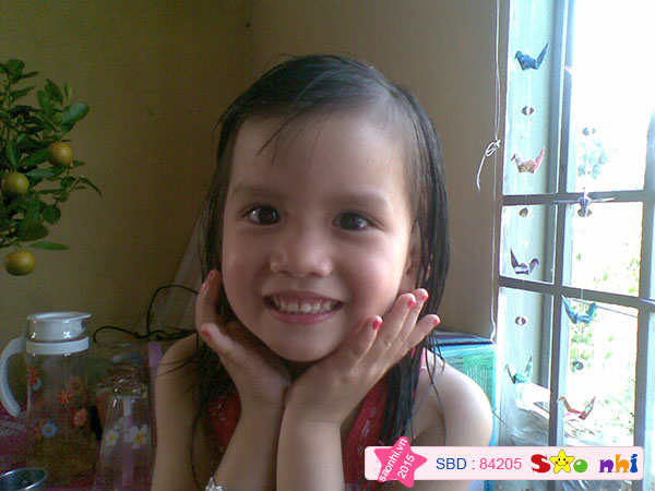 Bé Lưu Ngọc Khánh Uyên