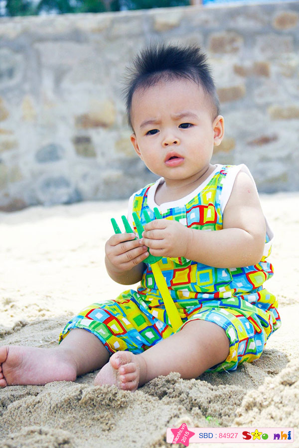 Bé Nguyễn Quốc Khôi Nguyên