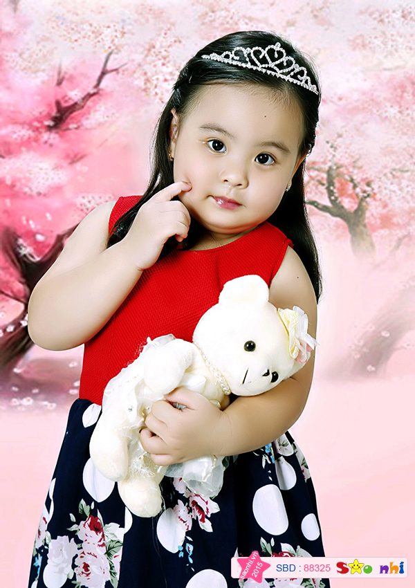  bé Nguyễn Ngọc Tuyết Nhi