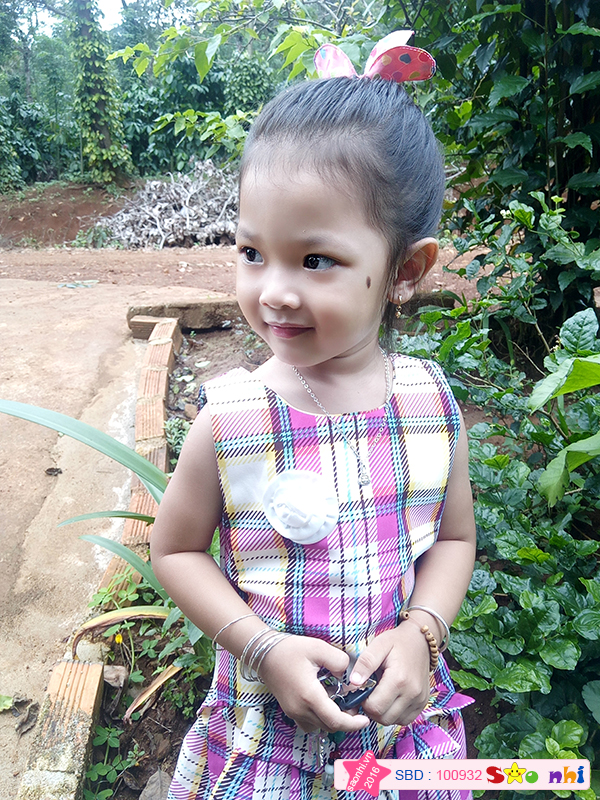 bé Nguyễn Kim Gia Hân