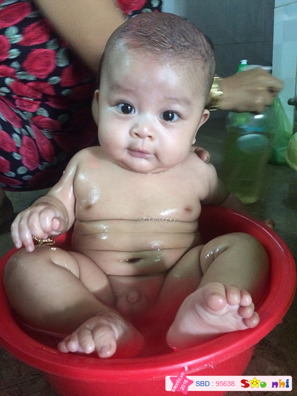 bé Nguyễn Trí Thiện