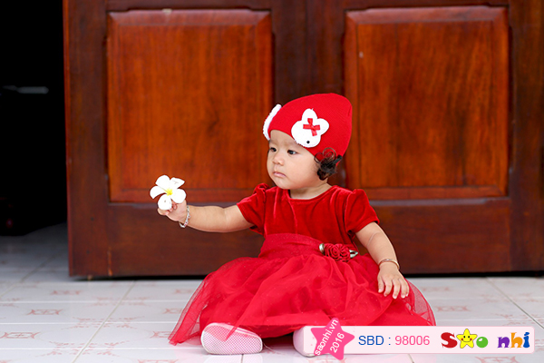 bé ngô thảo nguyên