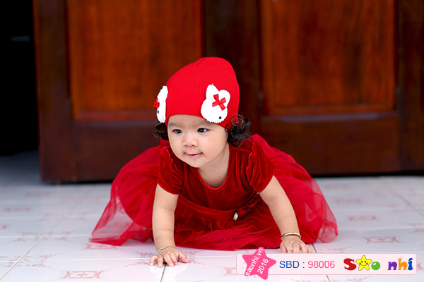 bé ngô thảo nguyên